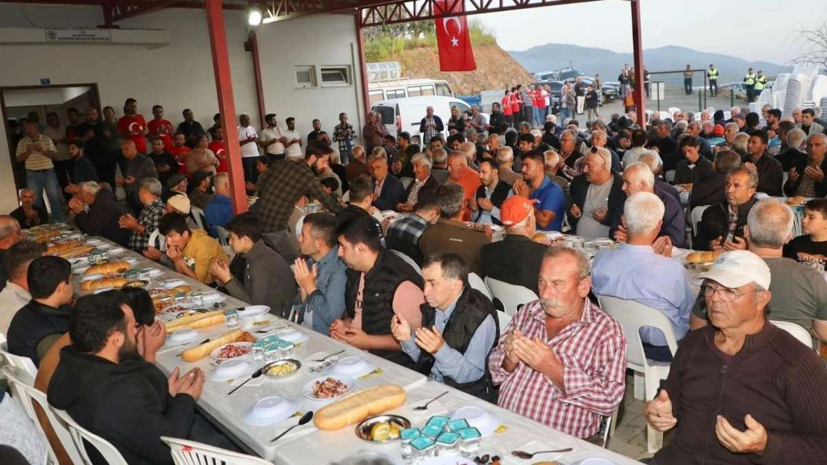 Alanyalı şehidimiz Alpay Aras için iftar verildi