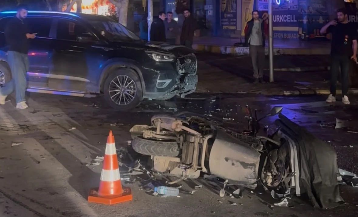 Motosiklet sürücüsü hastaneye kaldırıldı
