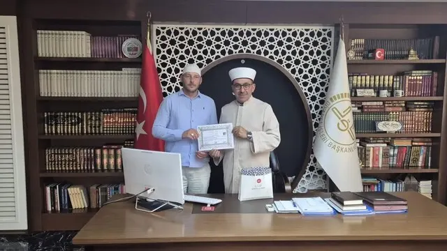 Alanya’da Alman Vatandaş Müslüman Oldu, Adını Ahmet Olarak Değiştirdi